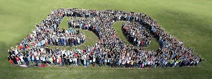 50-Jahr-Feier-Schulfoto